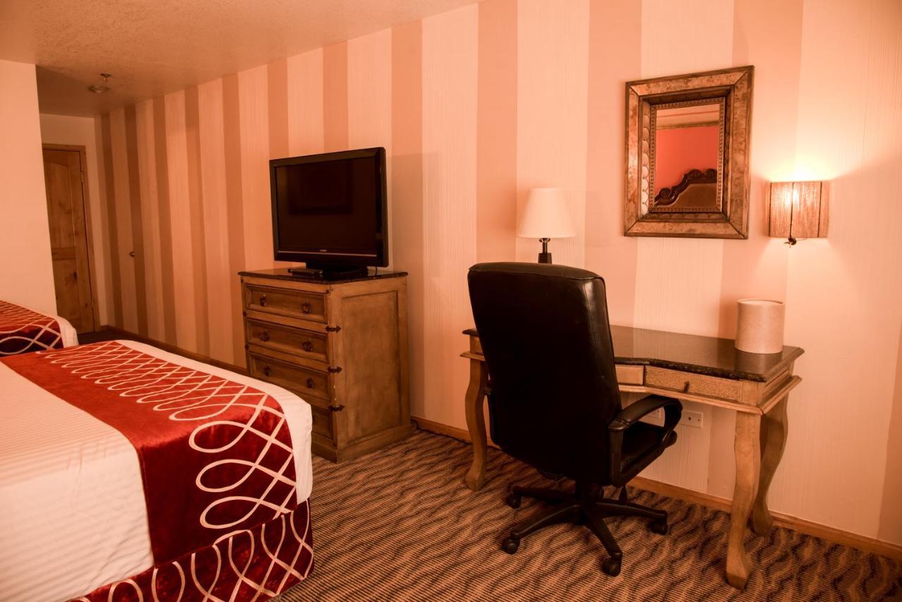 Business Hotel & Suites Maria Bonita Ciudad Juárez Zewnętrze zdjęcie